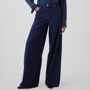 GAP NWT Mid Rise UltraSoft Baggy Jeans